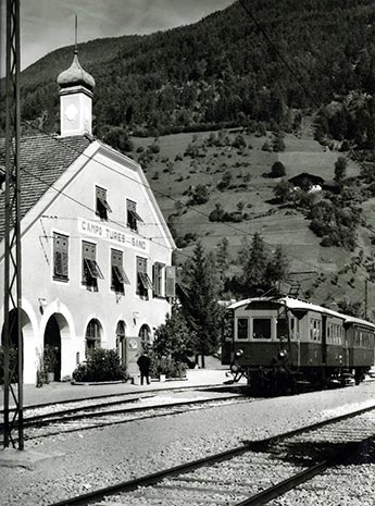 Itinerario Culturale Valli di Tures ed Aurina - stazione 20 - La ferrovia di Tures (1908–1957) - Bild 1
